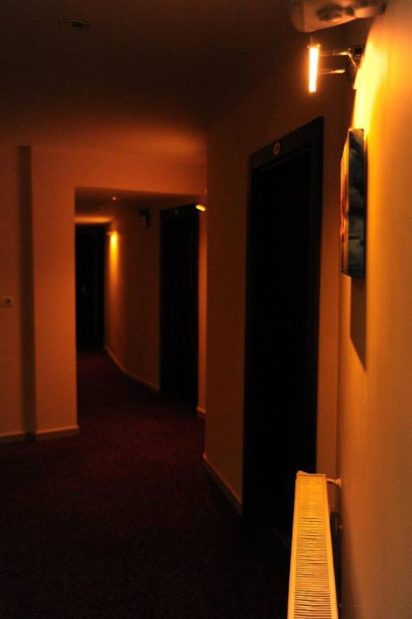 Maykon Hotel Civril  Bagian luar foto